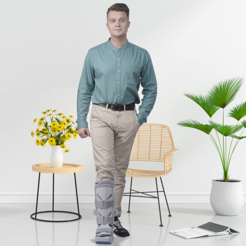 DYNA Easycast Pneumatic Walker