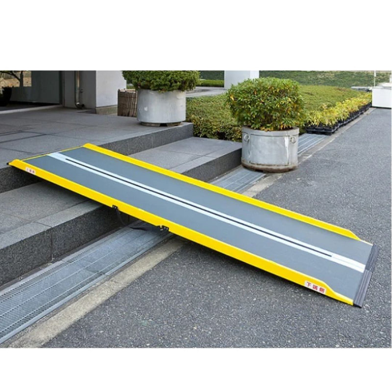 [Pre-Order] Dunlop Lightweight Portable Bi-Fold Ramp