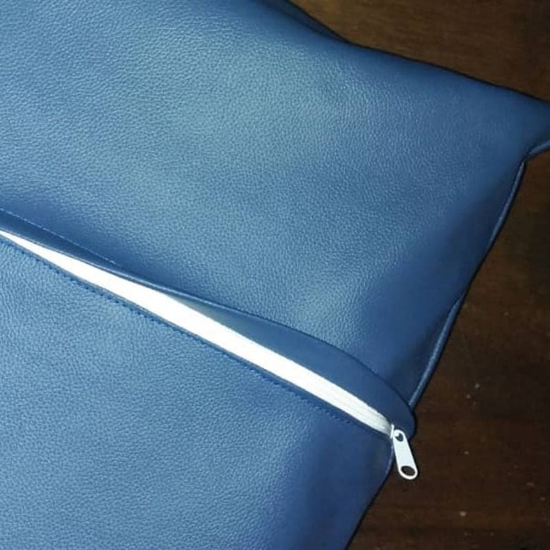 Sarung Bantal PVC Berzip Kalis Air | iElder
